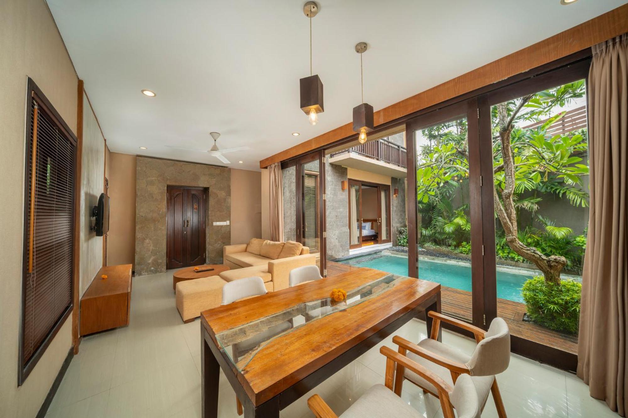 Canggu Circle Villa By Ini Vie Hospitality ภายนอก รูปภาพ