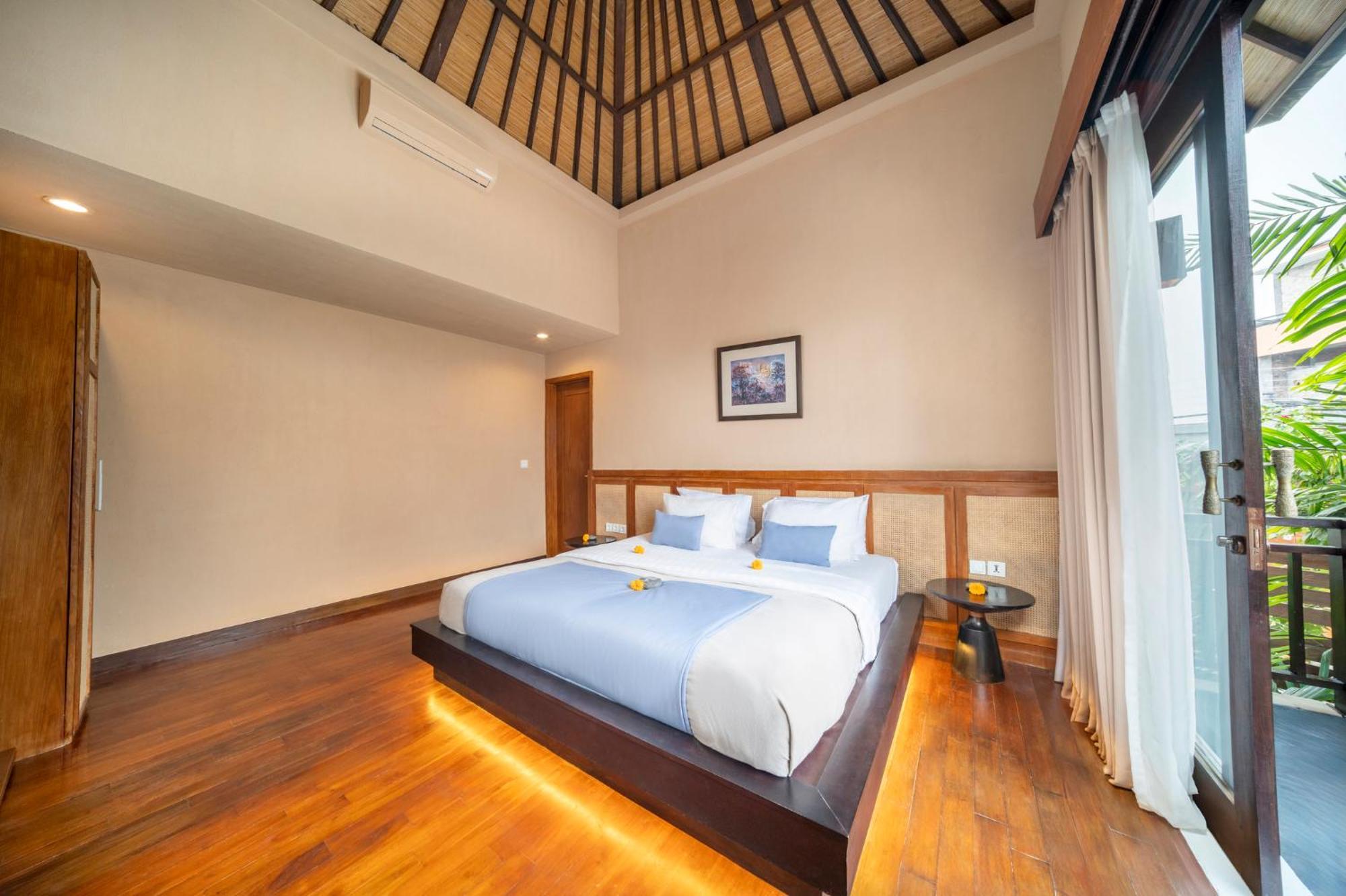 Canggu Circle Villa By Ini Vie Hospitality ภายนอก รูปภาพ