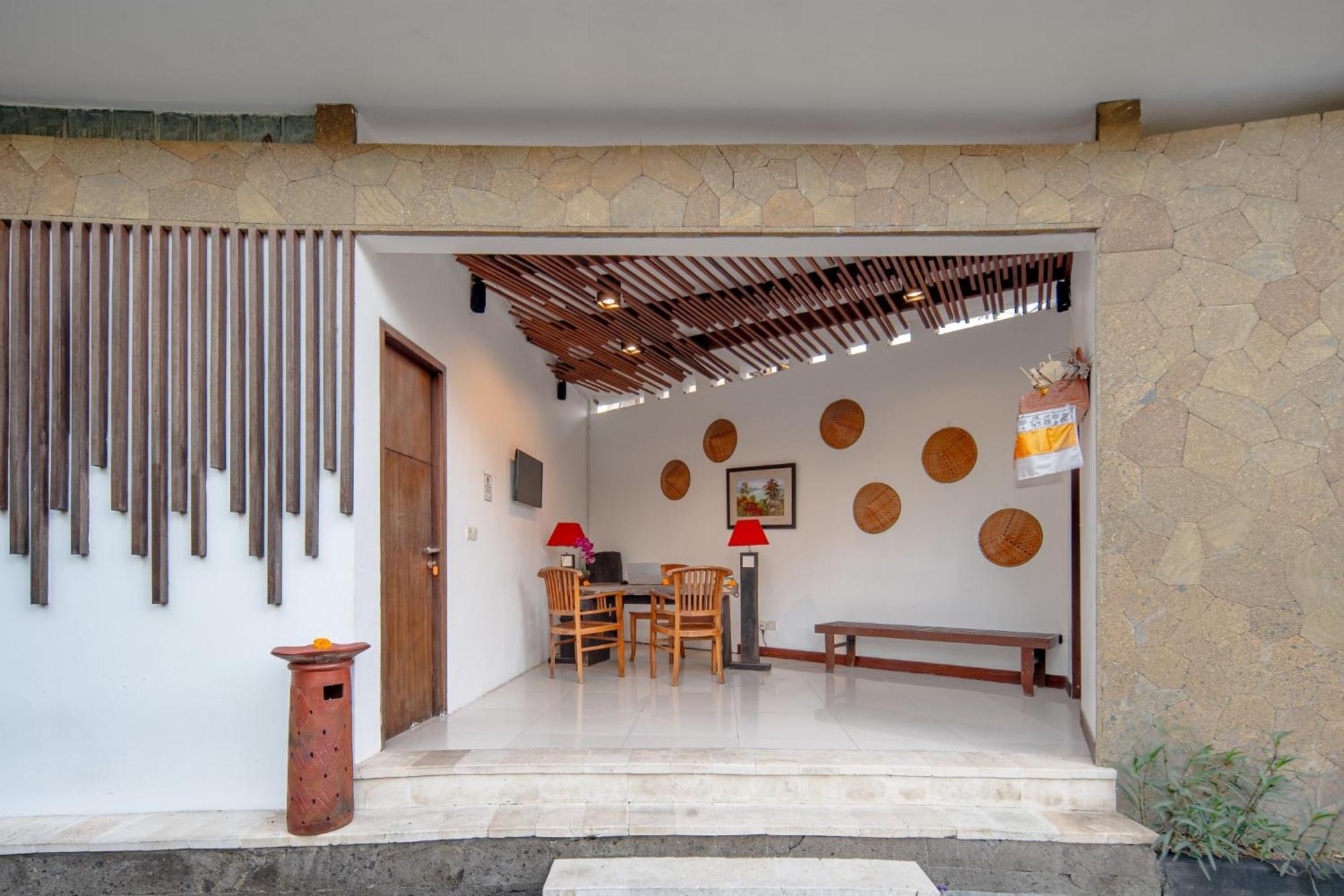 Canggu Circle Villa By Ini Vie Hospitality ภายนอก รูปภาพ