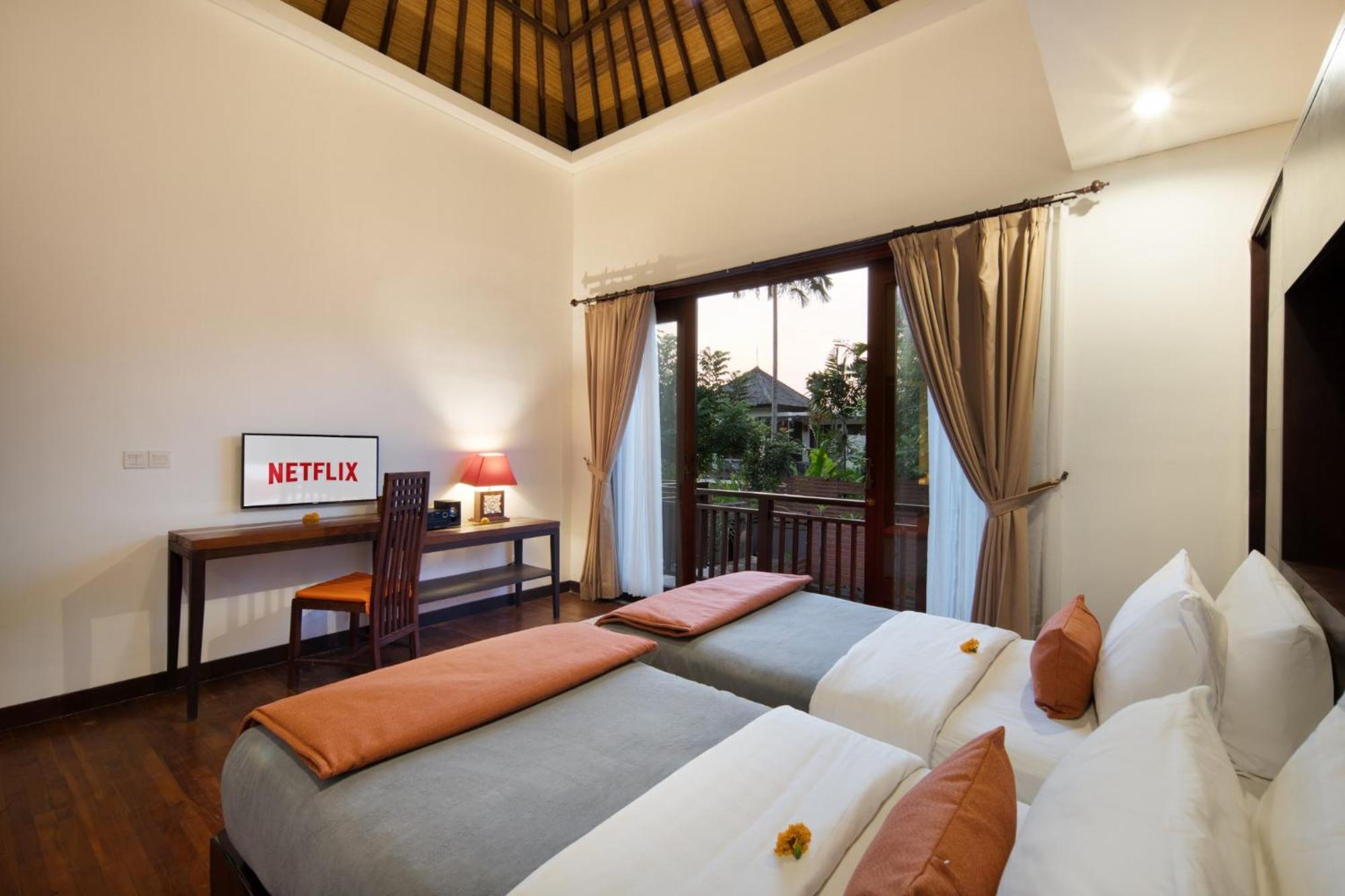 Canggu Circle Villa By Ini Vie Hospitality ภายนอก รูปภาพ