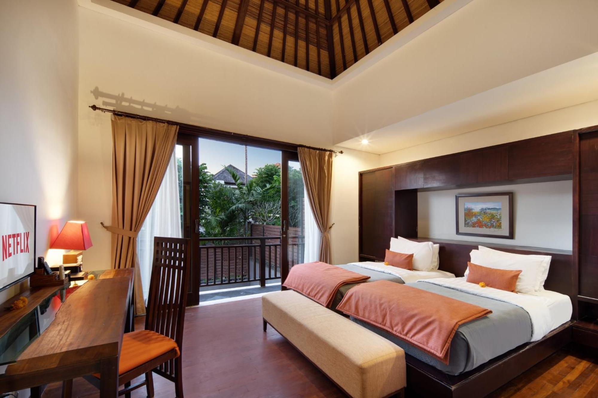 Canggu Circle Villa By Ini Vie Hospitality ภายนอก รูปภาพ