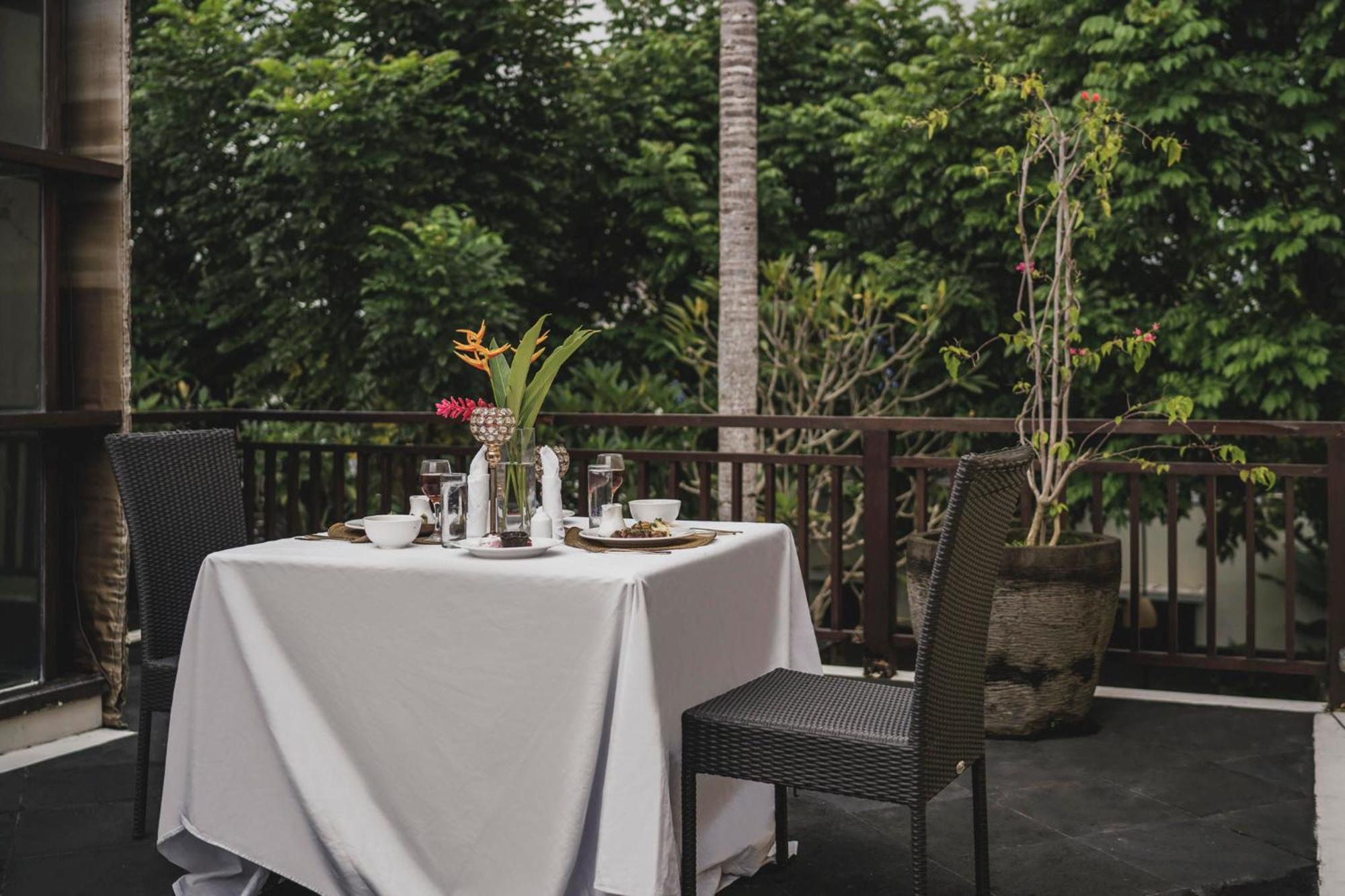Canggu Circle Villa By Ini Vie Hospitality ภายนอก รูปภาพ